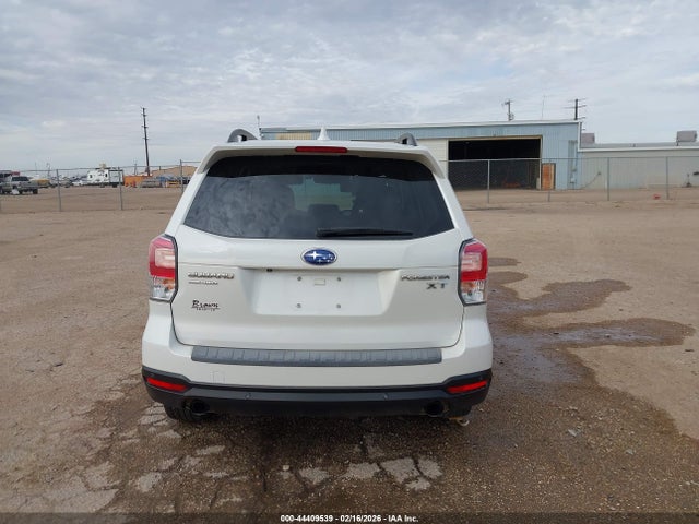 JF2SJGWC7JH492255 Subaru Forester 2.0xt Touring