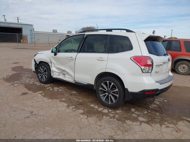 JF2SJGWC7JH492255 Subaru Forester 2.0xt Touring