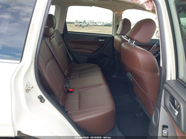 JF2SJGWC7JH492255 Subaru Forester 2.0xt Touring