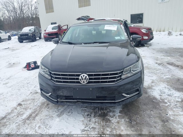 Продаж на аукціоні авто 2017 Volkswagen Passat 1.8t Se, vin: 1VWBT7A30HC016014, номер лоту: 44409543