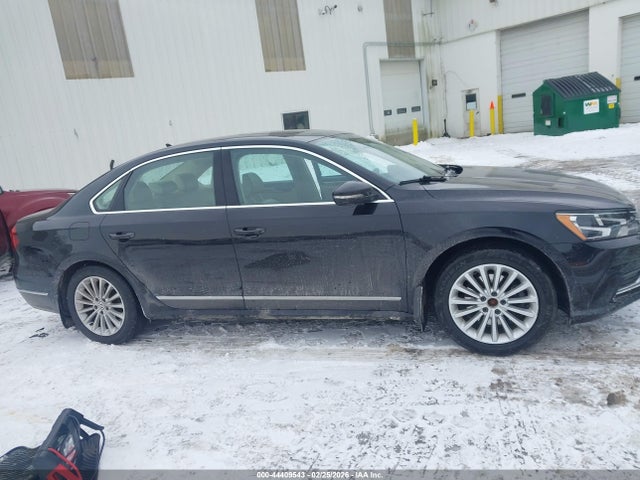 Продаж на аукціоні авто 2017 Volkswagen Passat 1.8t Se, vin: 1VWBT7A30HC016014, номер лоту: 44409543