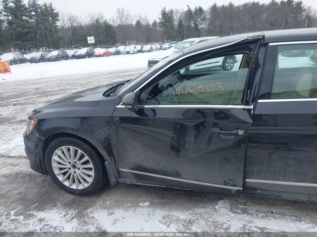 Продаж на аукціоні авто 2017 Volkswagen Passat 1.8t Se, vin: 1VWBT7A30HC016014, номер лоту: 44409543