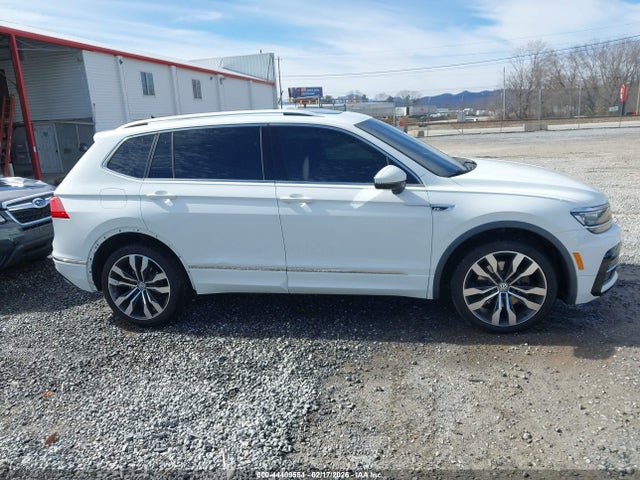 3VV4B7AX1LM022723 Volkswagen Tiguan 2.0t Sel Premium R-line