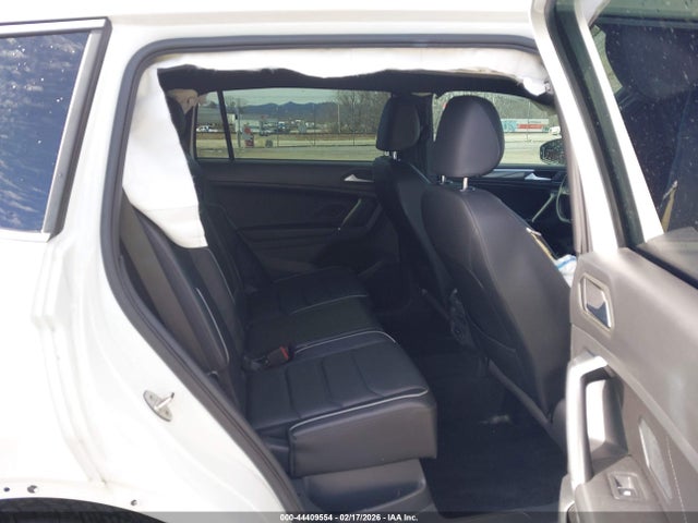 3VV4B7AX1LM022723 Volkswagen Tiguan 2.0t Sel Premium R-line