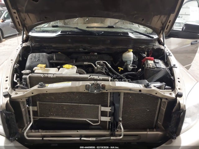 2008 DODGE RAM 1500 1D7HU18218J175470 Photo 9