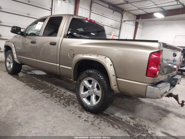 2008 DODGE RAM 1500 1D7HU18218J175470 Photo 2