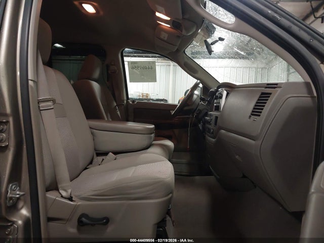 2008 DODGE RAM 1500 1D7HU18218J175470 Photo 4