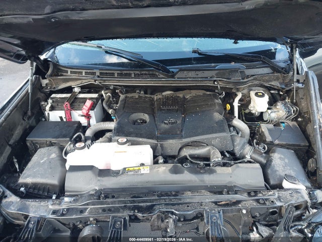 44409561 :رقم المزاد ، 5TFLA5EC2SX038656 vin ، 2025 Toyota Tundra Sr5 مزاد بيع
