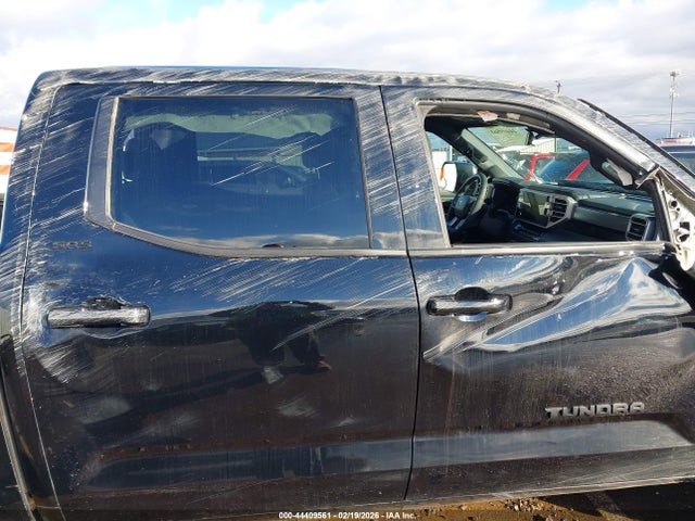 44409561 :رقم المزاد ، 5TFLA5EC2SX038656 vin ، 2025 Toyota Tundra Sr5 مزاد بيع