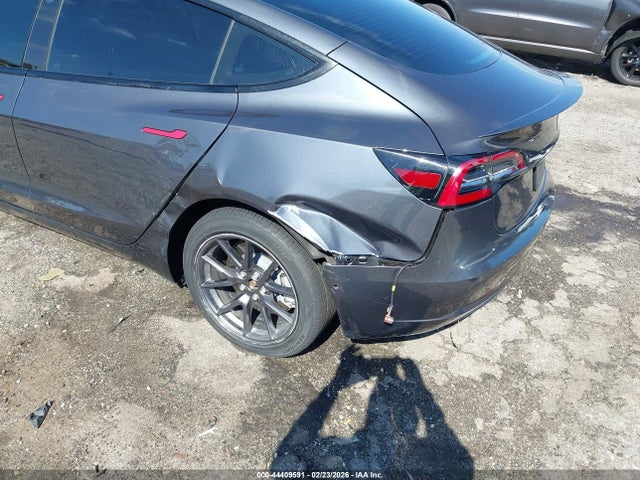 Aukcja sprzedaży 2021 Tesla Model 3 Standard Range Plus Rear-wheel Drive, vin: 5YJ3E1EA1MF028600, numer aukcji: 44409591