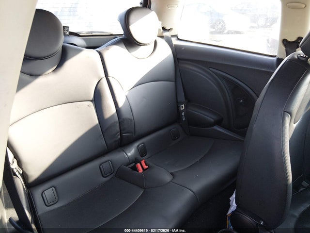 2011 MINI COOPER WMWSU3C56BT097967 Photo 7