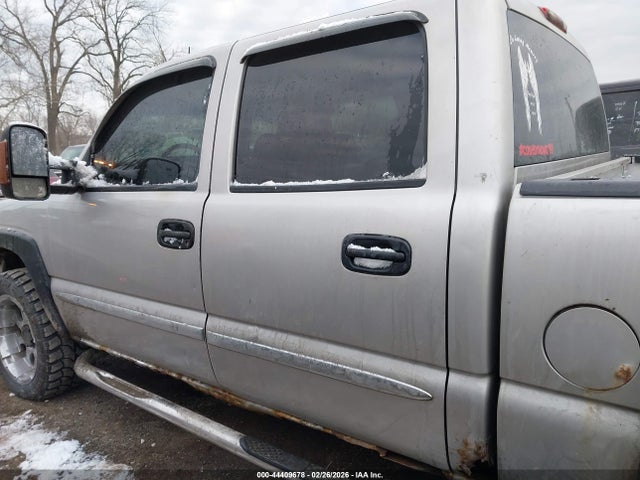 Продаж на аукціоні авто 2004 Gmc Sierra 1500 Slt, vin: 2GTEK13T141339033, номер лоту: 44409678