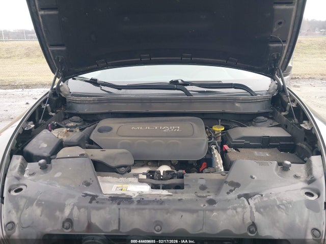 Продажа на аукционе авто 2015 Jeep Cherokee Latitude, vin: 1C4PJLCB7FW572750, номер лота: 44409685