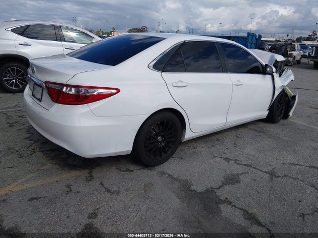 Toyota CAMRY LE 2015 4T4BF1FK0FR461885 Image 4