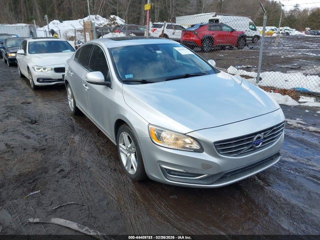 2015 VOLVO S60 YV126MFK9F1357262