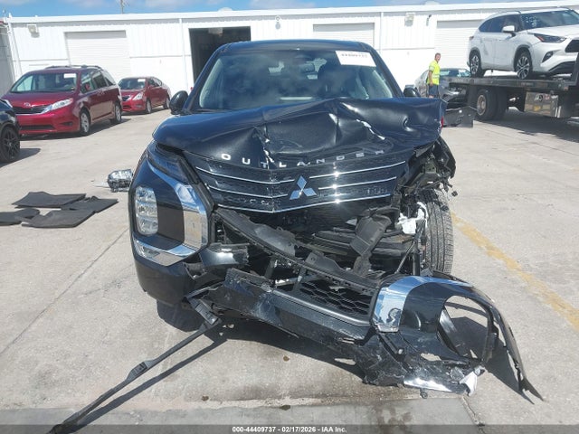 Продаж на аукціоні авто 2024 Mitsubishi Outlander Se 2.5 2wd, vin: JA4J3VA88RZ028564, номер лоту: 44409737