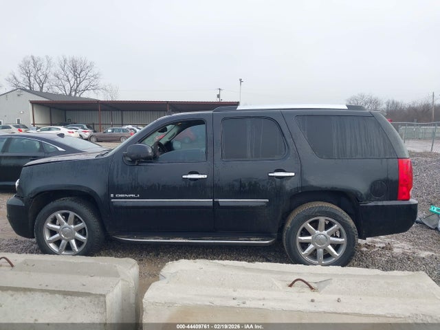 44409761 :رقم المزاد ، 1GKFK63868J176960 vin ، 2008 Gmc Yukon Denali مزاد بيع