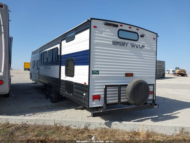 44409777 :رقم المزاد ، 4X4TCKE23PX160170 vin ، 2023 Forest River Cherokee Grey Wolf 29te Travel Trailer مزاد بيع