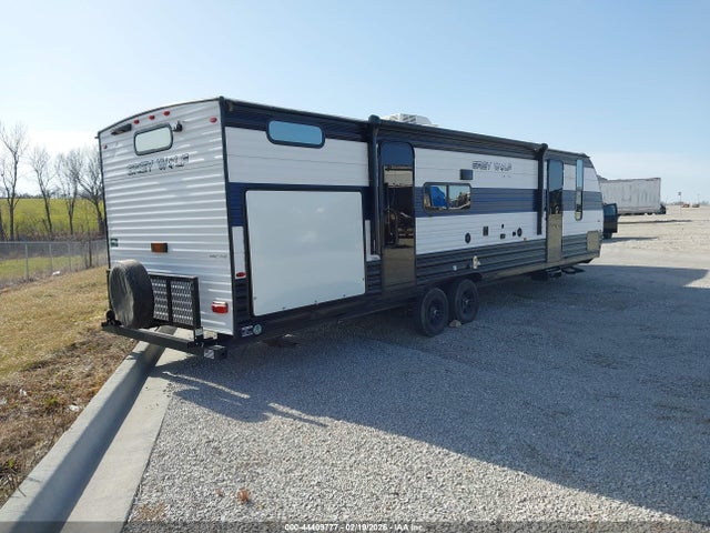 44409777 :رقم المزاد ، 4X4TCKE23PX160170 vin ، 2023 Forest River Cherokee Grey Wolf 29te Travel Trailer مزاد بيع