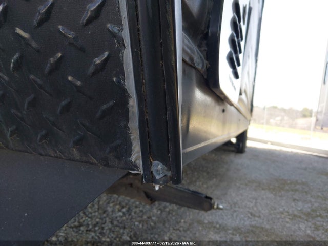 44409777 :رقم المزاد ، 4X4TCKE23PX160170 vin ، 2023 Forest River Cherokee Grey Wolf 29te Travel Trailer مزاد بيع