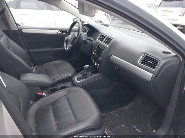 3VWD07AJ8EM418227 Volkswagen Jetta 1.8t Se