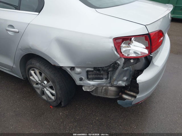 3VWD07AJ8EM418227 Volkswagen Jetta 1.8t Se