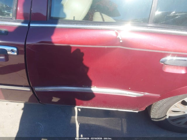 2005 MERCURY GRAND MARQUIS 2MHFM75W05X631880 Photo 5