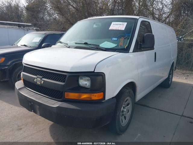 1GCSGAFX3E1139801 Chevrolet Express 1500 Work Van