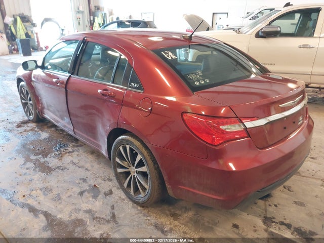 2013 CHRYSLER 200 1C3CCBCG9DN523524 Photo 2
