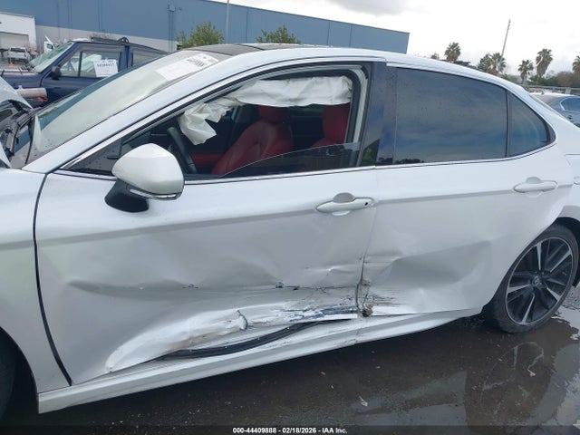 4T1B61HK4KU683721 Toyota CAMRY XSE