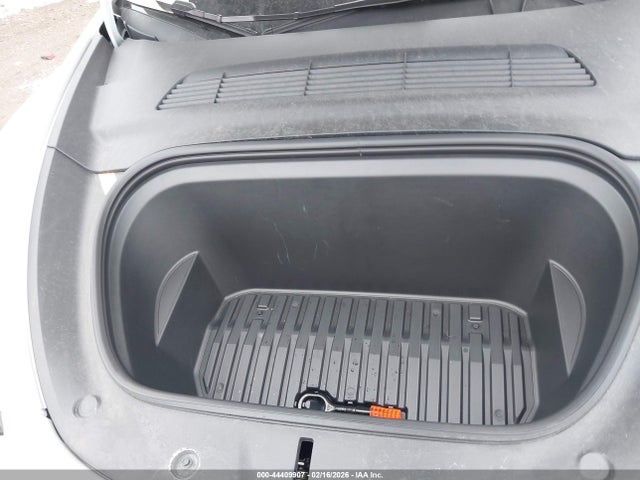 2024 TESLA MODEL Y 7SAYGDEE2RF197426 Photo 9