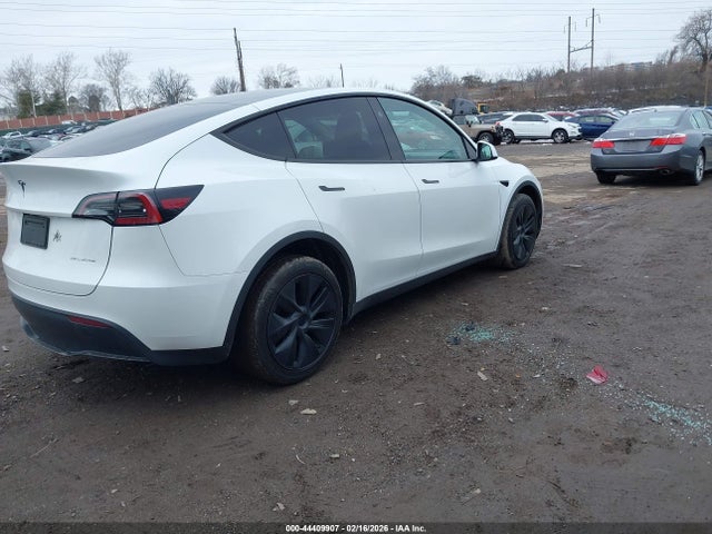 2024 TESLA MODEL Y 7SAYGDEE2RF197426 Photo 3