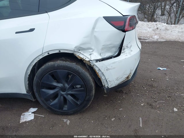 2024 TESLA MODEL Y 7SAYGDEE2RF197426 Photo 5