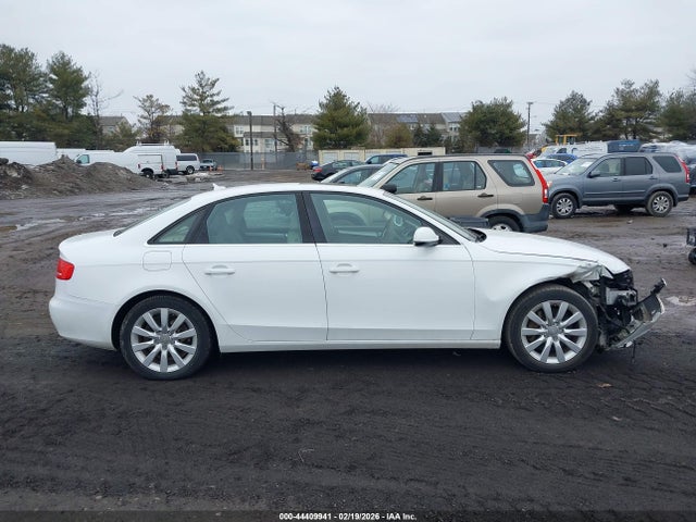 44409941 :رقم المزاد ، WAUFFAFL2BN053379 vin ، 2011 Audi A4 2.0t Premium مزاد بيع