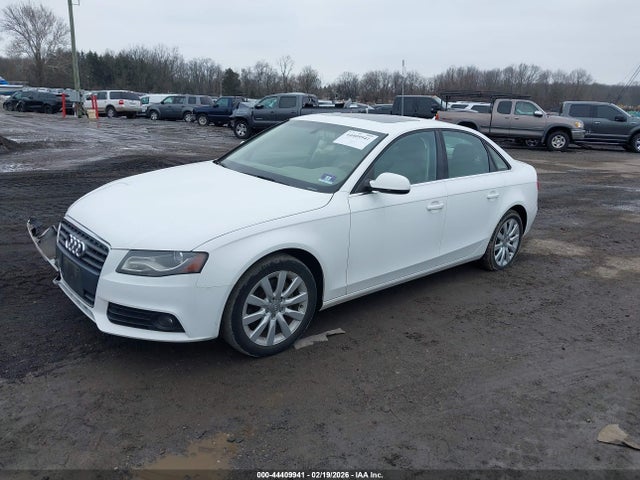 2011 AUDI A4 WAUFFAFL2BN053379 Photo 1