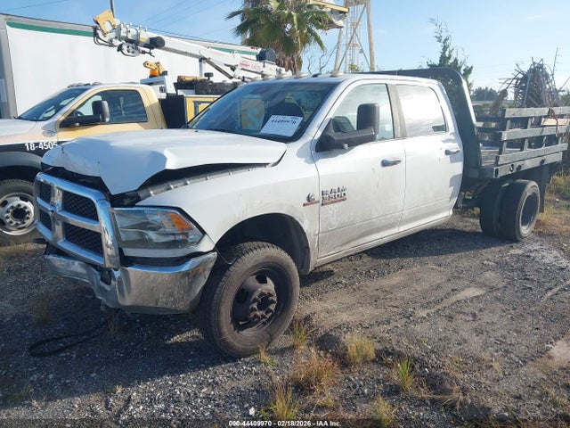 44409970 :رقم المزاد ، 3C63RRHL5DG550454 vin ، 2013 Ram 3500 Slt مزاد بيع