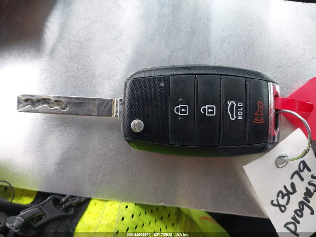 5XXGT4L32LG422762 KIA Optima Lx