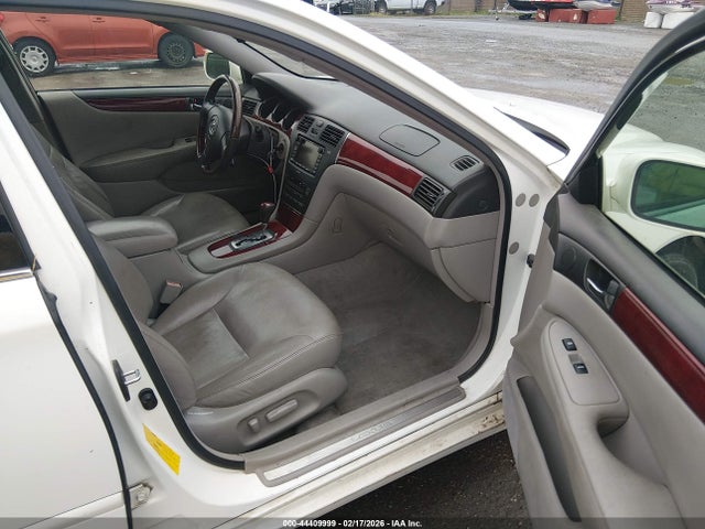 2002 LEXUS ES 300 JTHBF30G820020052 Photo 4