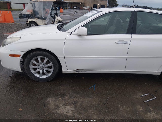 2002 LEXUS ES 300 JTHBF30G820020052 Photo 5