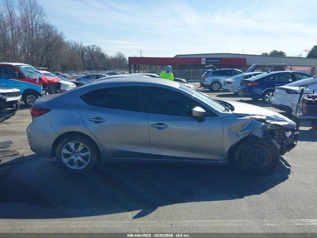 44410023 :رقم المزاد ، 3MZBM1U74FM202904 vin ، 2015 Mazda Mazda3 I Sport مزاد بيع