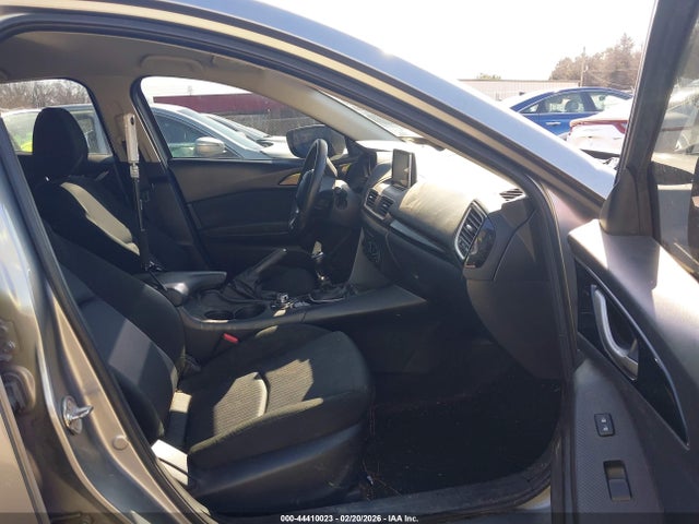 44410023 :رقم المزاد ، 3MZBM1U74FM202904 vin ، 2015 Mazda Mazda3 I Sport مزاد بيع