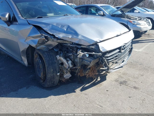 44410023 :رقم المزاد ، 3MZBM1U74FM202904 vin ، 2015 Mazda Mazda3 I Sport مزاد بيع