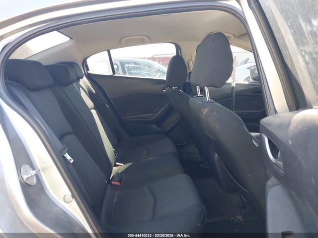 44410023 :رقم المزاد ، 3MZBM1U74FM202904 vin ، 2015 Mazda Mazda3 I Sport مزاد بيع