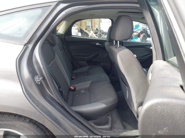 1FADP3K26EL322442 Ford FOCUS SE