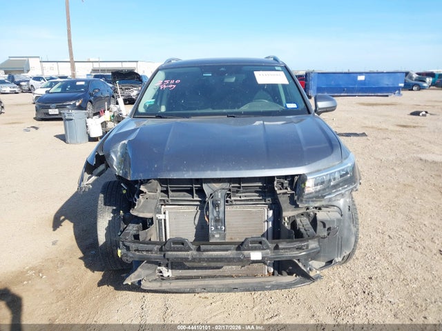 44410101 :رقم المزاد ، 3VVSX7B2XRM068989 vin ، 2024 Volkswagen Taos 1.5t Se مزاد بيع