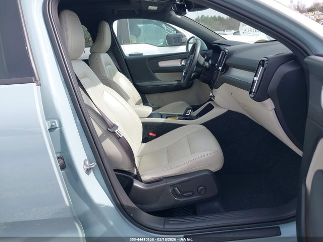 YV4162UK8K2103729 Volvo Xc40 T5 Momentum