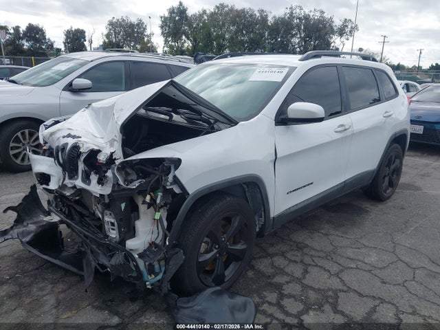 Продажа на аукционе авто 2018 Jeep Cherokee Latitude Fwd, vin: 1C4PJLCB1JD596756, номер лота: 44410140
