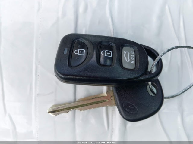 5NPD74LF2JH383464 Hyundai ELANTRA SE