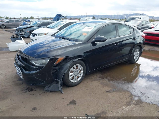 5NPD74LF2JH383464 Hyundai ELANTRA SE