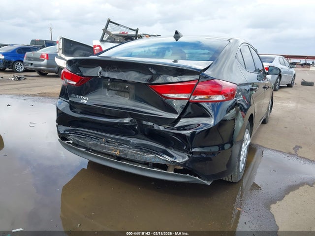 5NPD74LF2JH383464 Hyundai ELANTRA SE
